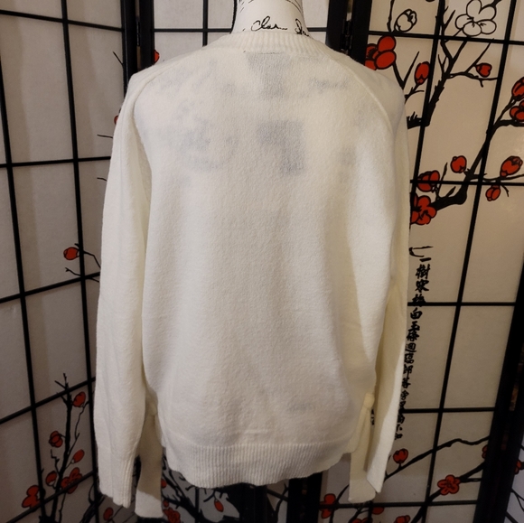 NEW TAGS ON "HOOKED UP BY I.O.T. SOFT FUZZY LADIES KNIT CARDIGAN - Picture 6 of 12